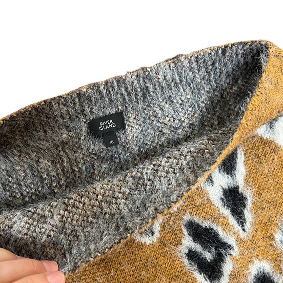 River Island Leopard Animal Print Fuzzy Knit Cropped Mock Neck Jumper Sweater - Picture 5 of 9